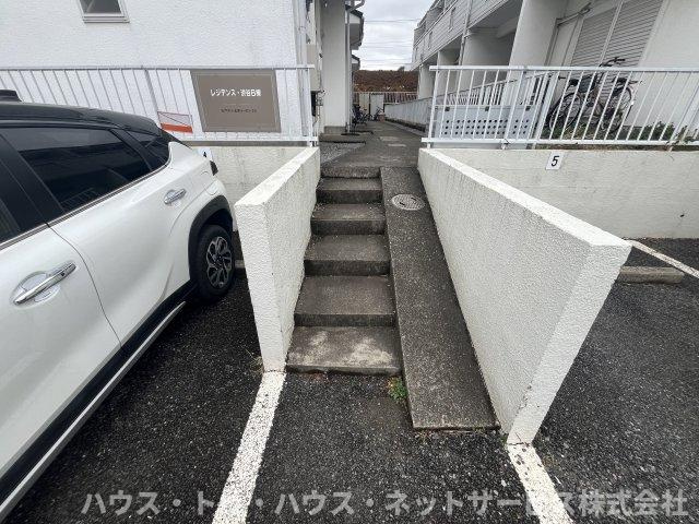 レジデンス・渋谷 B棟のエントランス
