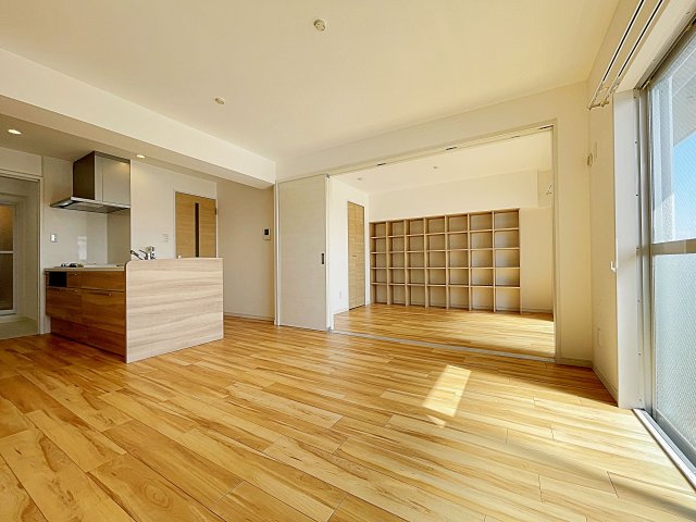 【居間・リビング】 | クレッセンド清水ヶ岡【名古屋市賃貸・RC造】