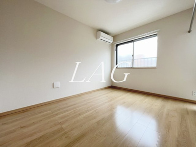 【居間・リビング】 | リーブル大和 | 洋室のお部屋です。