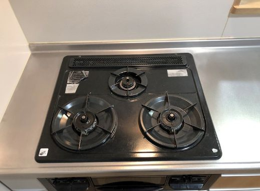 ウィステリア・Kのキッチン|3口コンロ☆