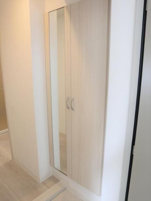 サランコートの玄関