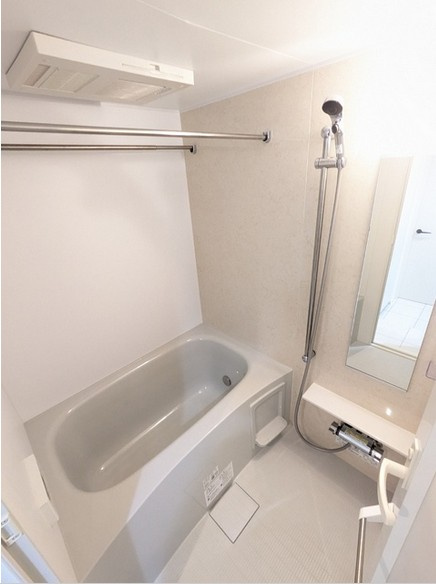 【シャワールーム】