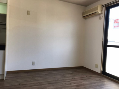 【居間・リビング】 | メゾンボザールⅡ | ※同建物同型別のお部屋