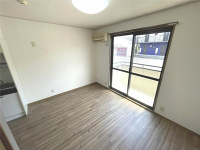 【居間・リビング】 | メゾンボザールⅡ | ※同建物同型別のお部屋
