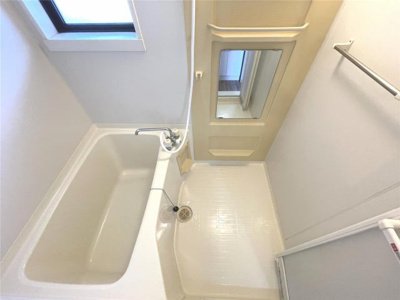 【浴室】 | メゾンボザールⅡ | ※同建物同型別のお部屋