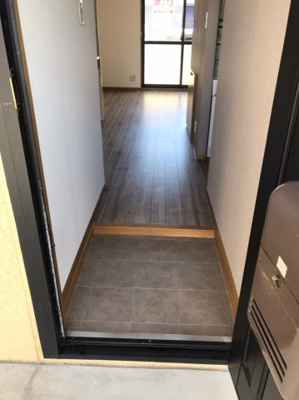 【玄関】 | メゾンボザールⅡ | ※同建物同型別のお部屋