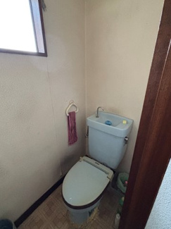 【トイレ】 | 桜川市真壁町真壁7K中古住宅 | 2階