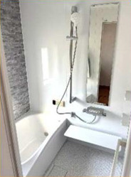 坂戸市にっさい　中古戸建の浴室