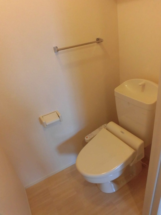 エンブレイスガーデンのトイレ|清潔感のあるトイレです