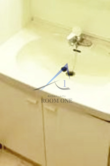 ニズニータワーハウスの洗面所|洗面台です。