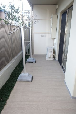 ミレーネ滝野川のバルコニー