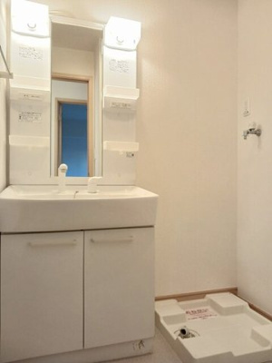 【洗面所】 | グリシーヌＢ | スペースが確保できる洗面所です