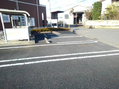 【駐車場】 | グランドソレイユ | カースペースがあります