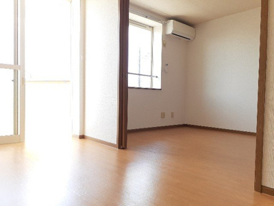 【居間・リビング】 | ファミリーハウス小平 | 居間です