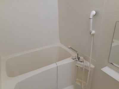 【浴室】 | ファミリーハウス小平 | 落ち着いた空間のお風呂です