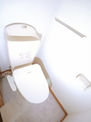 【トイレ】 | メゾン・エクセルＤ | 清潔感のあるトイレです