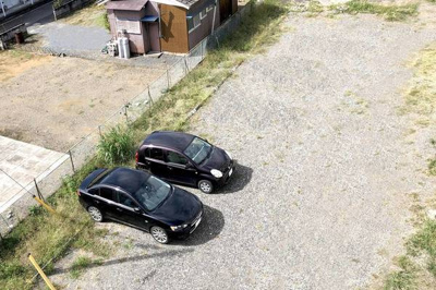 【駐車場】 | ビレッジハウス成島1号棟 | 車をお持ちの方に嬉しい駐車場付きの物件です