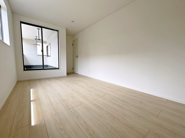 新築戸建・新築建売　郡山市八山田西第2　行健第二小・明健中の洋室|8帖の洋室は広々としておりご夫婦の主寝室としておすすめです！