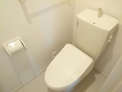 【トイレ】 | ブルーウィロウ | コンパクトで使いやすいトイレです