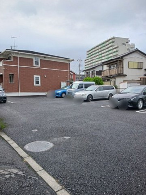 【駐車場】 | エレガンテ | 駐車場に車を止められます