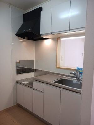 【キッチン】 | エレガンテ | コンパクトなキッチンで掃除もラクラク