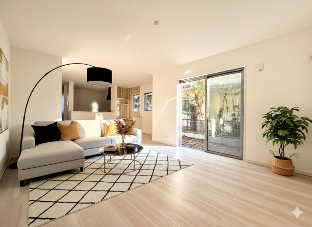 栄区桂台南2丁目　新築戸建ての居間・リビング|◆家族で食卓を囲むダイニングスペースと、ソファでゆったりくつろぐリビングスペースがしっかり区切られているので家具の配置や用途を使いわけしやすいです。
