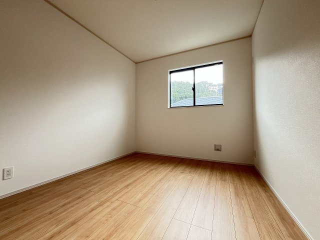 【子供部屋】 | 福岡市南区向新町1丁目　１号棟（全1棟）【仲介手数料無料・0円】 | 施工例。施工例は完成時と異なる場合があります。