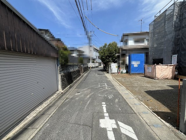 【その他】 | 福岡市南区向新町1丁目　1号棟（全1棟）【仲介手数料無料・0円】 | 現地写真。前面道路です。