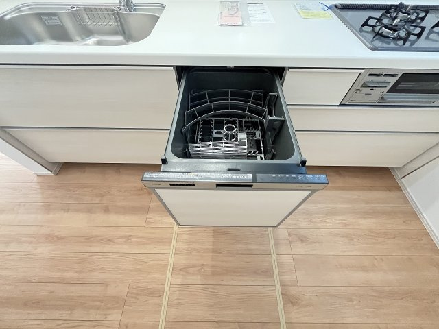 【キッチン】 | 福岡市南区向新町1丁目　１号棟（全1棟）【仲介手数料無料・0円】 | 施工例。施工例は完成時と異なる場合があります。