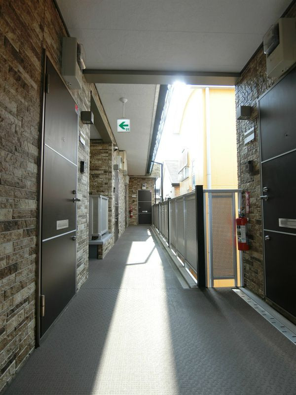 リブリ・Roomy'sのロビー