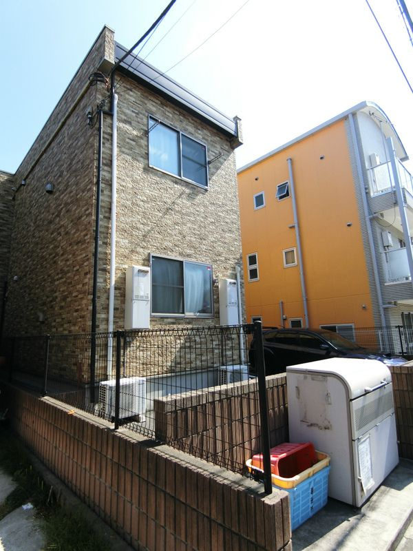 リブリ・Roomy'sの外観