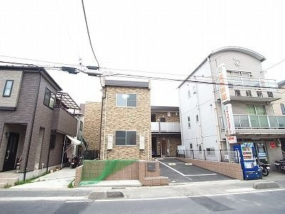 リブリ・Roomy'sの外観