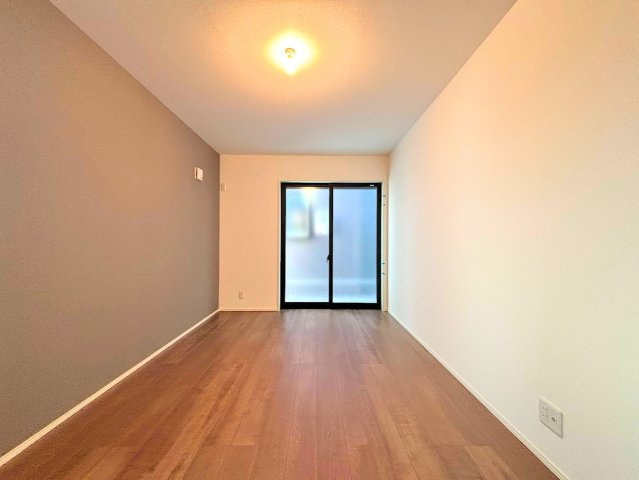 栄区飯島町　新築戸建ての洋室|◆気持ちの良い風が室内へ入り込む居室。家具を配置しても広々ご利用いただけます！！
