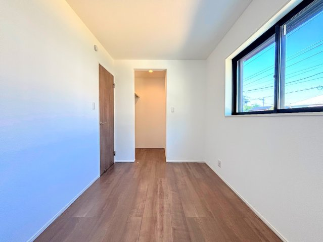 栄区飯島町　新築戸建ての洋室|◆土・日・祝日は、当社スタッフによる現地案内会を実施しております。もちろん平日のご案内も可能です。お気軽にご相談ください！！
