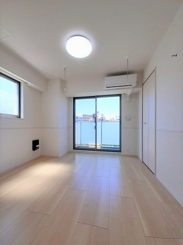 ヒカルサ滝野川の居間・リビング