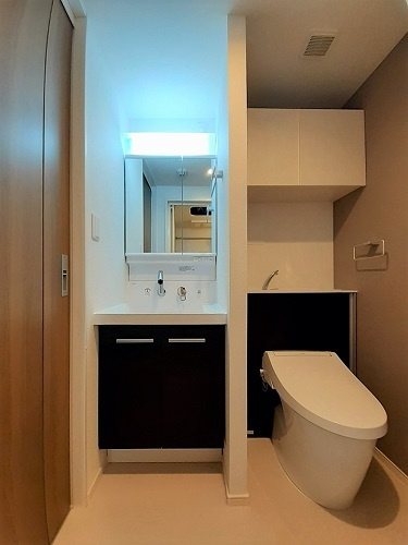 ヒカルサ滝野川の洗面所