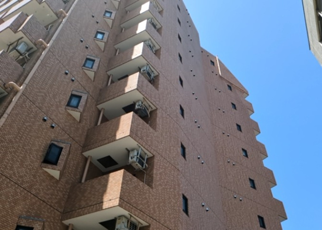 【外観】 | ライオンズマンション西八王子第二 | 景色重視でお家選ぶをするとスーパーが遠い！学校が遠い！など生活をするうえで利便性で困ることもあります。まず一度現地を見学する際に、周辺の施設などがあるかを確認し、暮らし始めた後のことを想像しましょう。