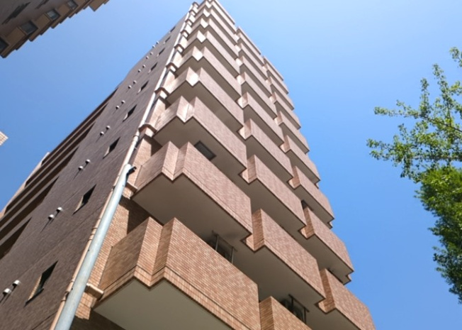 【外観】 | ライオンズマンション西八王子第二 | ＳＲＣ造は強度や耐震性の面でもRC造と比べて優れています。そのため、10階建以上の高層または超高層マンションなどの建築にも多く採用されています。柱や梁などのサイズが小さくても高い耐震性を確保できます。