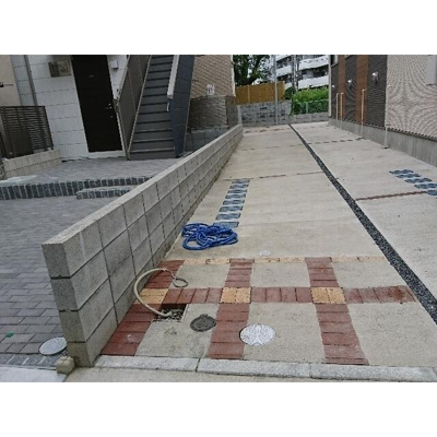 【エントランス】 | スカイブルー北千住