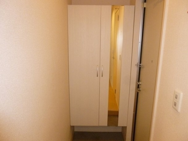 ソレイユⅡの玄関|他部屋参考写真