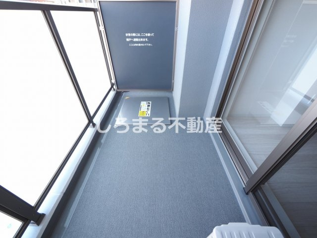 セレニテ東梅田アリエのバルコニー