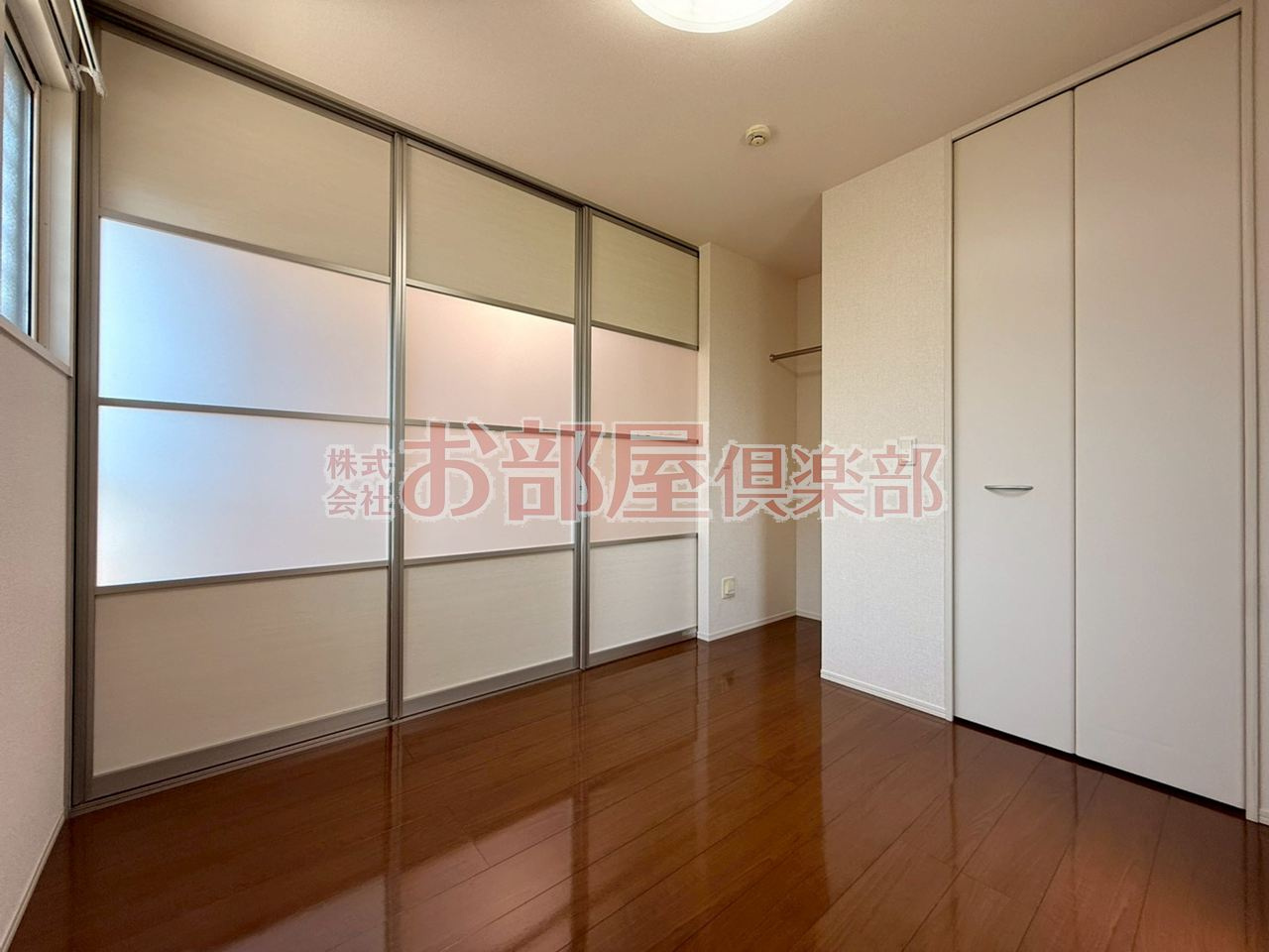 オリーヴァ東櫛原　B棟の洋室|スタンダードな洋室です