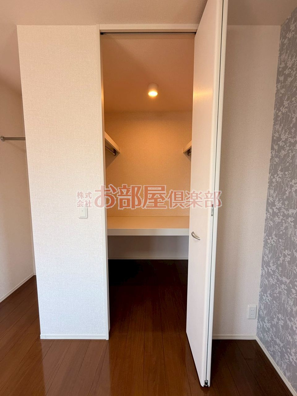 オリーヴァ東櫛原　B棟の収納|大きなものも収納できそうです