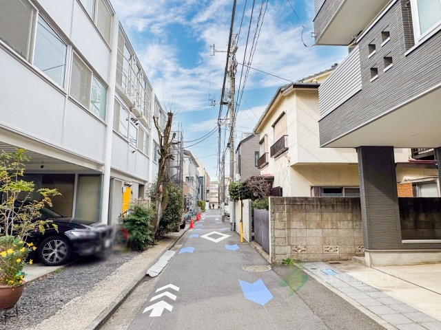渋谷区本町2丁目の前面道路含む現地写真|建て直しが進んだエリアで周辺環境◎です♪
