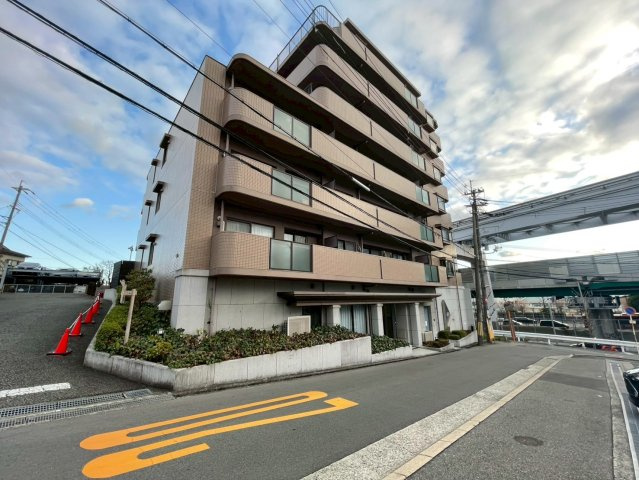 クラウンハイム豊中柴原の外観|きれいな外観です