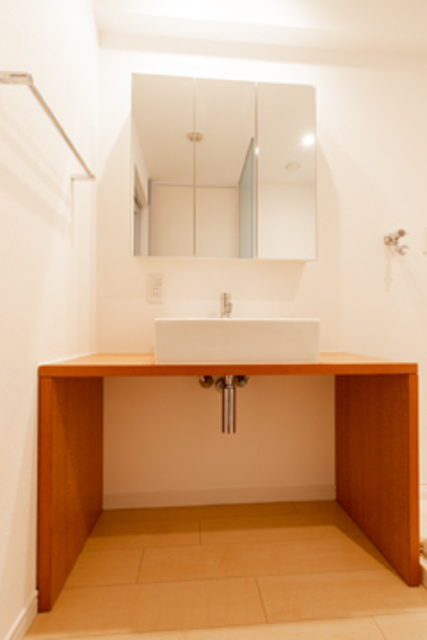 ＬＡ・ＲＥＳ西麻布の洗面所|※写真は同タイプ住戸です。