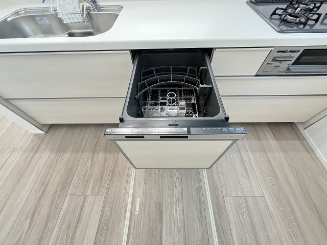 【キッチン】 | 福岡市南区警弥郷1丁目　B号棟（全3棟）【仲介手数料無料・0円】 | 施工例。施工例は完成時と異なる場合があります。