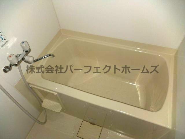 枚方グランドマンションの浴室|ゆったり過ごせるお風呂です