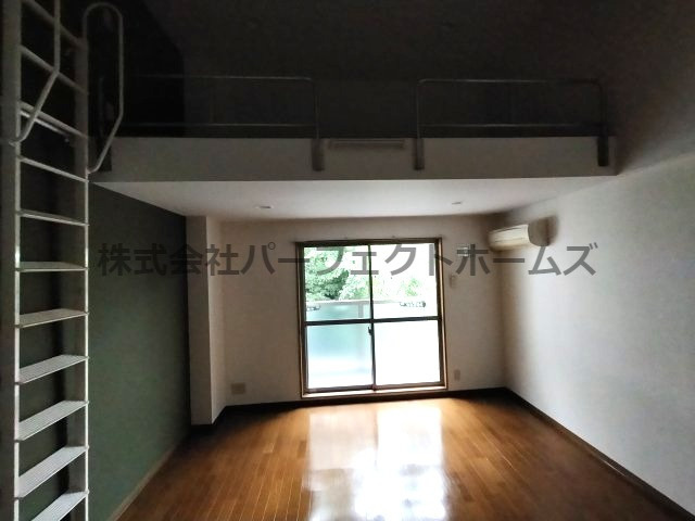 枚方グランドマンションの洋室|広々とした洋室です