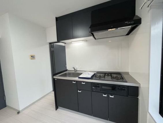 ユーコート下落合のキッチン|キッチンには扉がついています